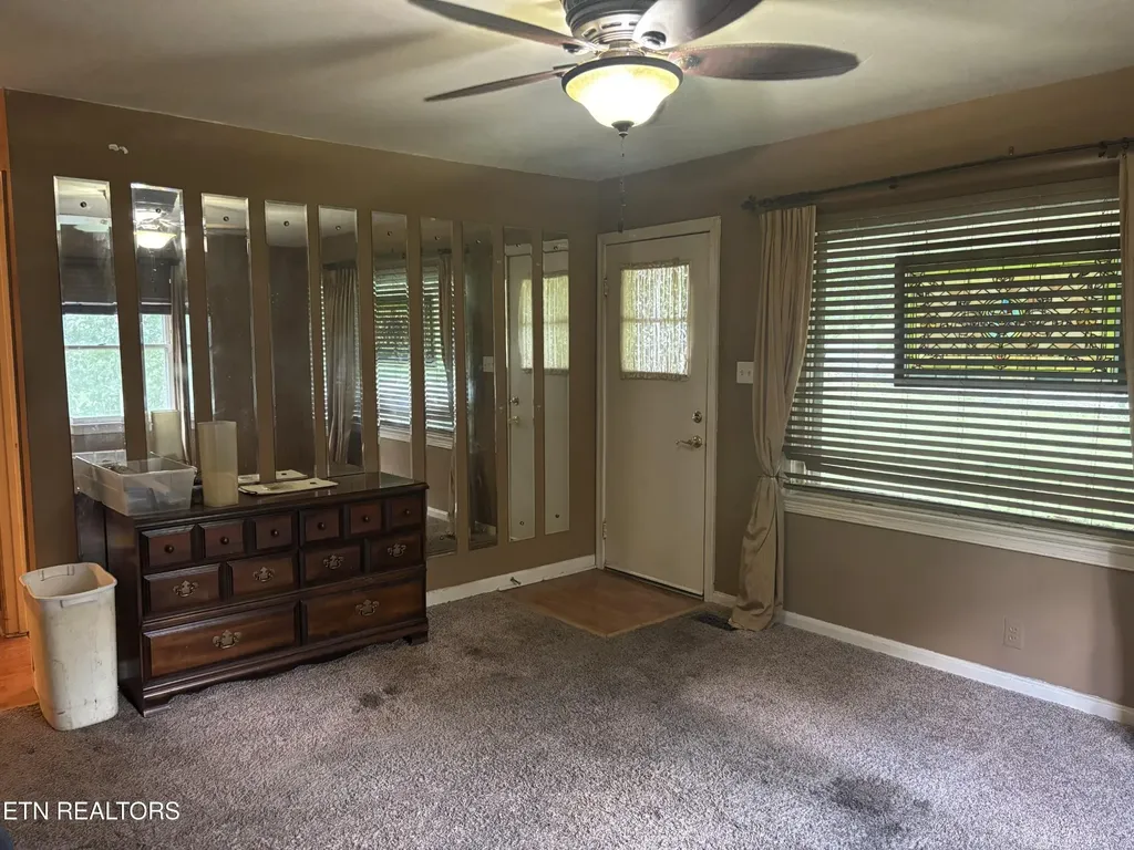 2119 Maple Drive Knoxville TN 37918