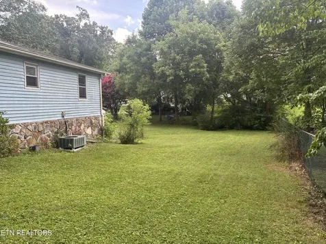 2119 Maple Drive Knoxville TN 37918