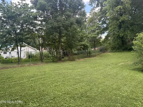 2119 Maple Drive Knoxville TN 37918