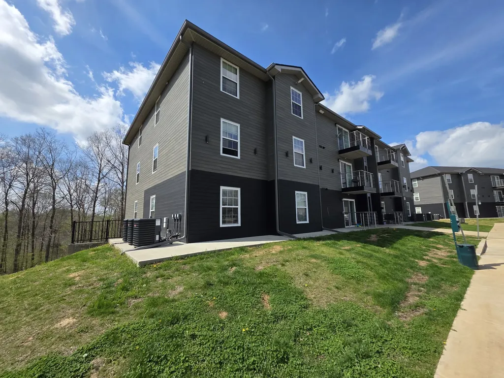 543 Peachers Mill Road Clarksville TN 37042