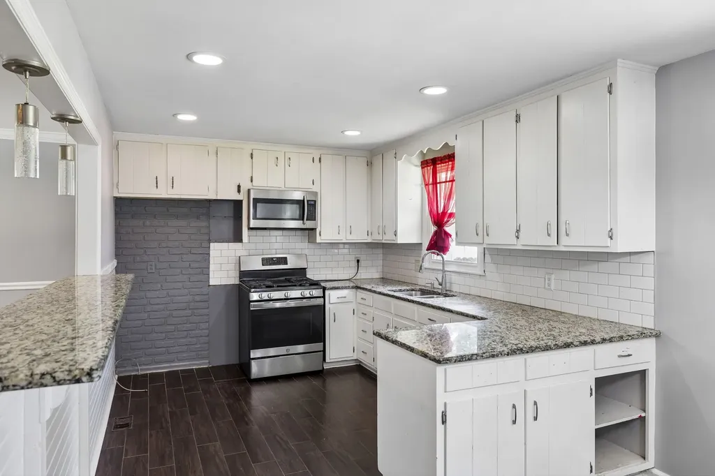 5140 Whitaker Drive Nashville TN 37211