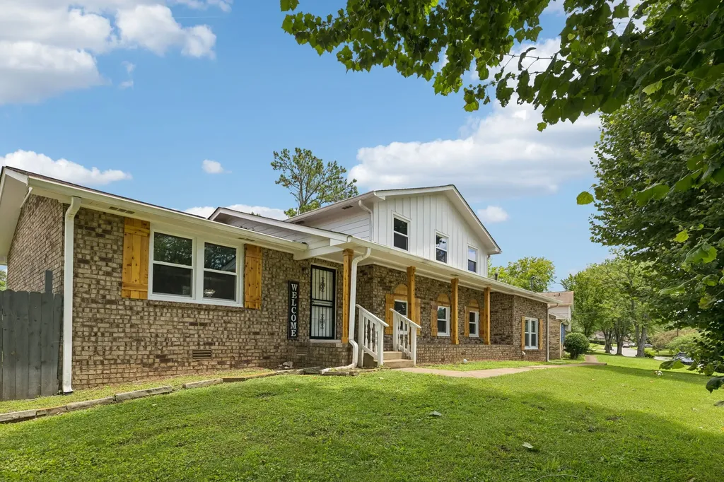 5140 Whitaker Drive Nashville TN 37211