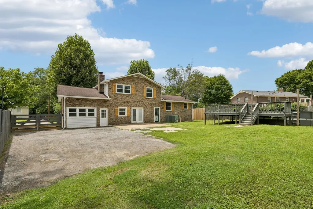 5140 Whitaker Drive Nashville TN 37211