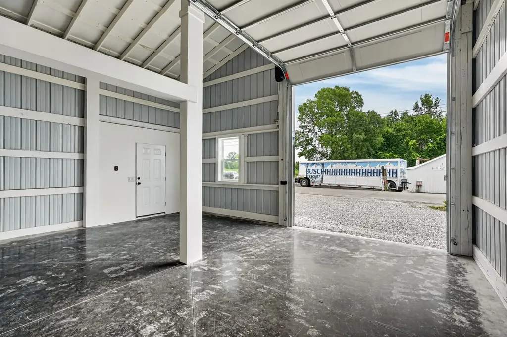8515 Cookeville Boat Dock Road Baxter TN 38544