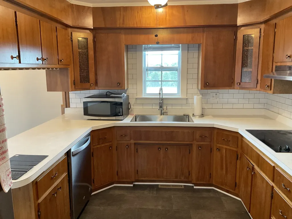 1227 Hazelwood Road Columbia TN 38401
