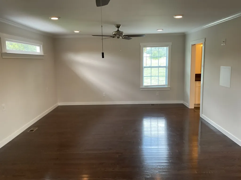 1227 Hazelwood Road Columbia TN 38401