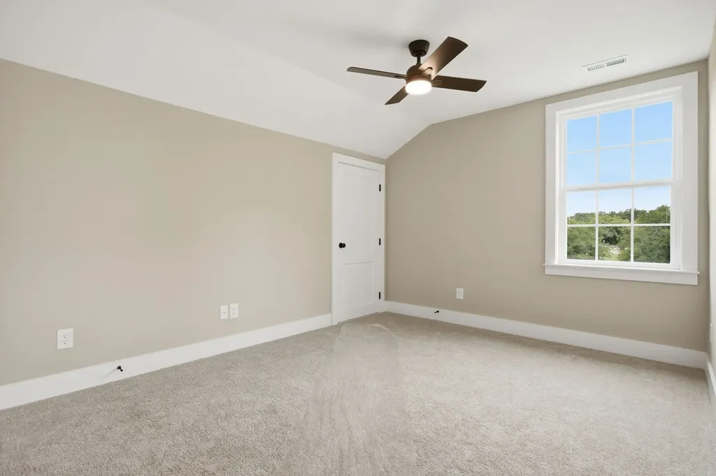 1699 Blue Moon Lane Columbia TN 38401