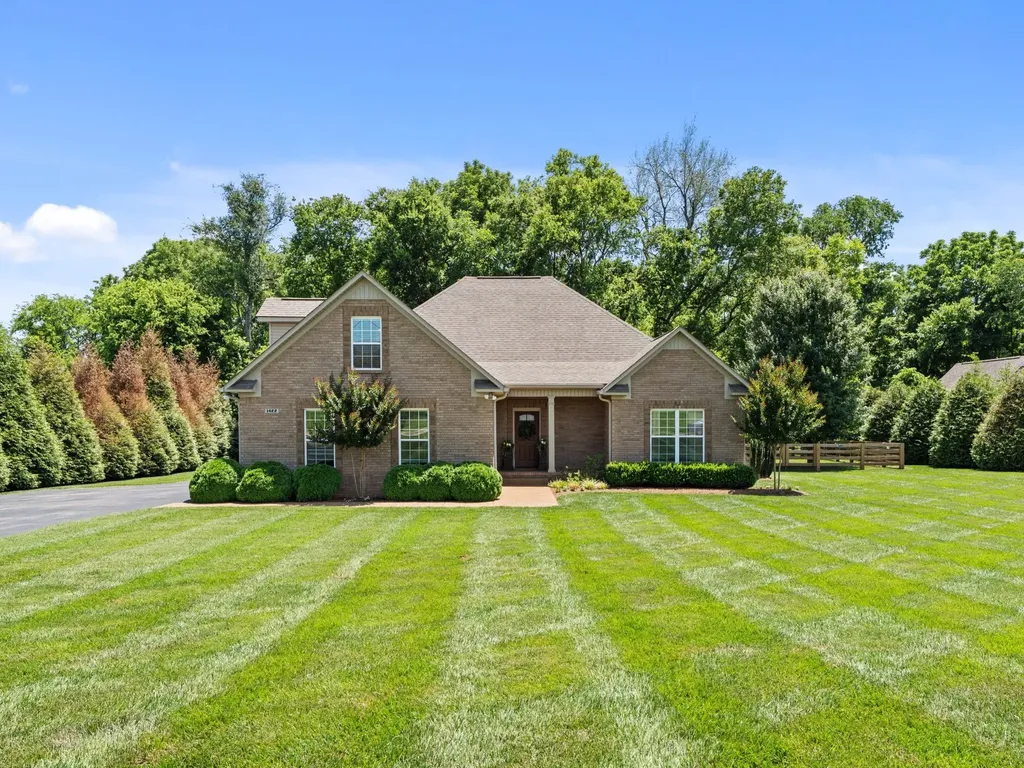 1422 Polo Fields Lane Columbia TN 38401