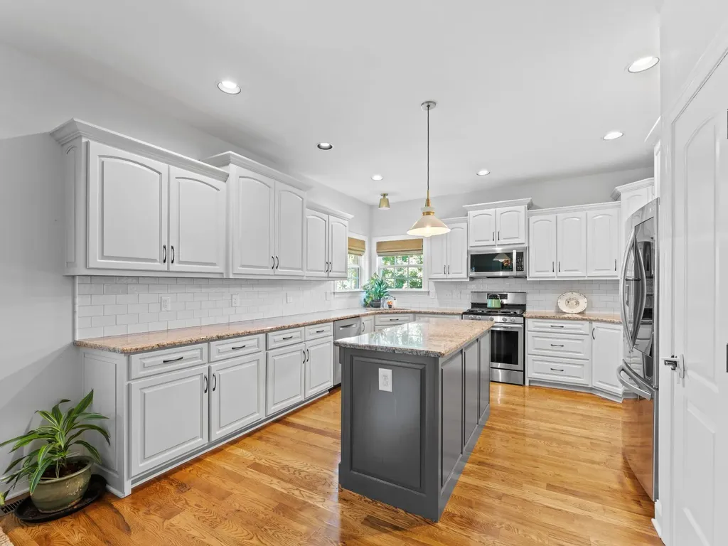 1422 Polo Fields Lane Columbia TN 38401