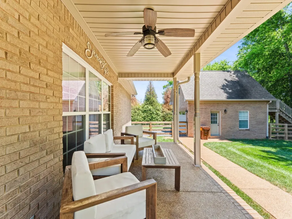 1422 Polo Fields Lane Columbia TN 38401