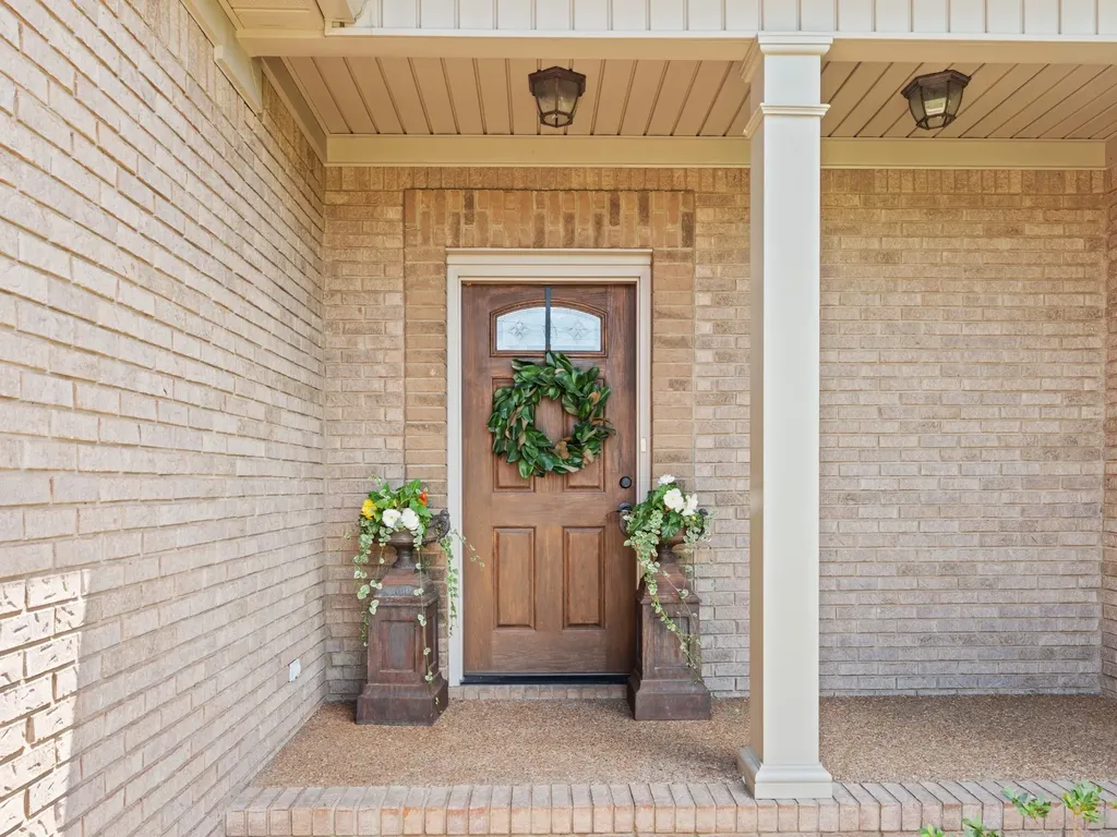 1422 Polo Fields Lane Columbia TN 38401