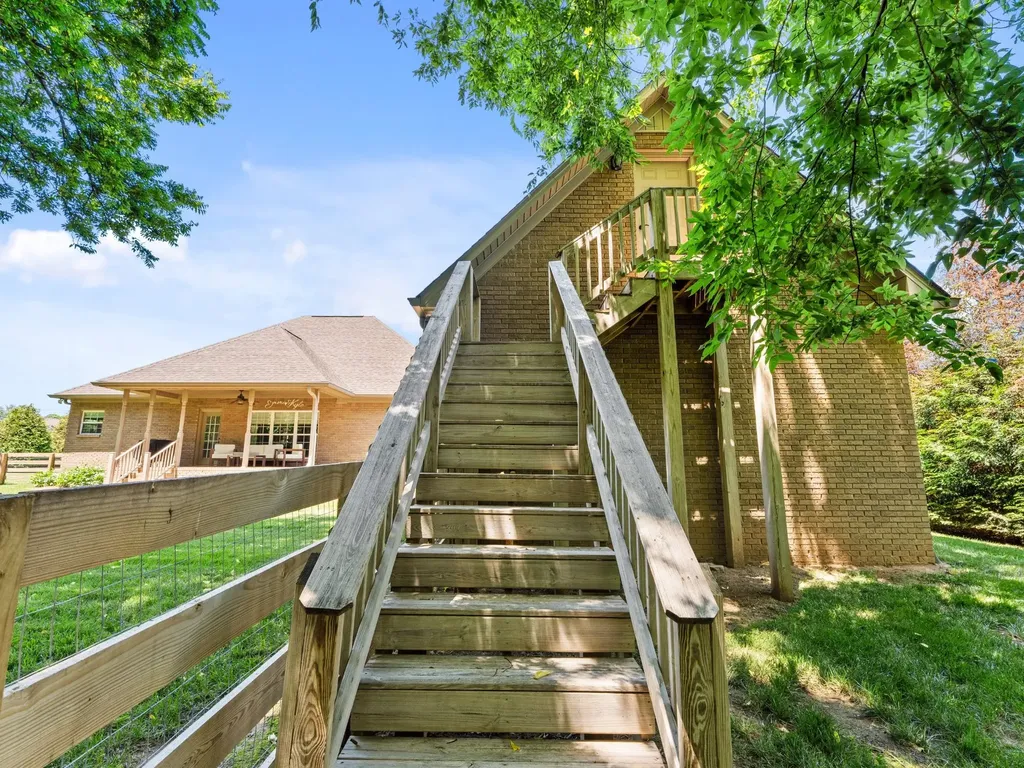 1422 Polo Fields Lane Columbia TN 38401
