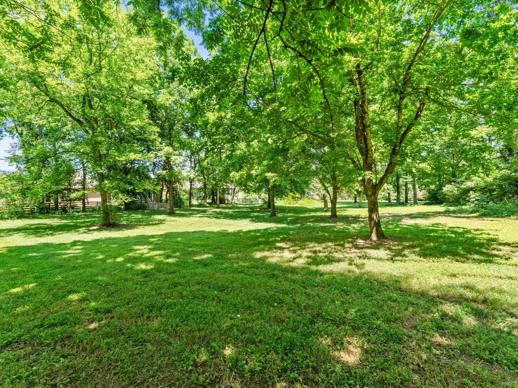1422 Polo Fields Lane Columbia TN 38401