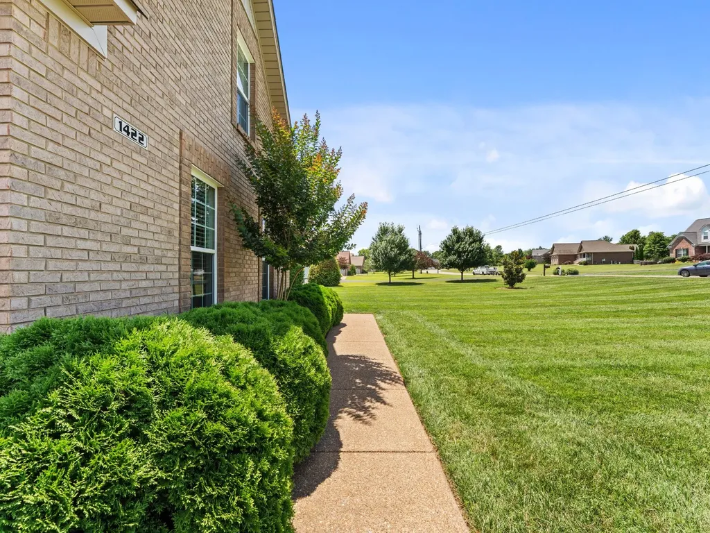 1422 Polo Fields Lane Columbia TN 38401