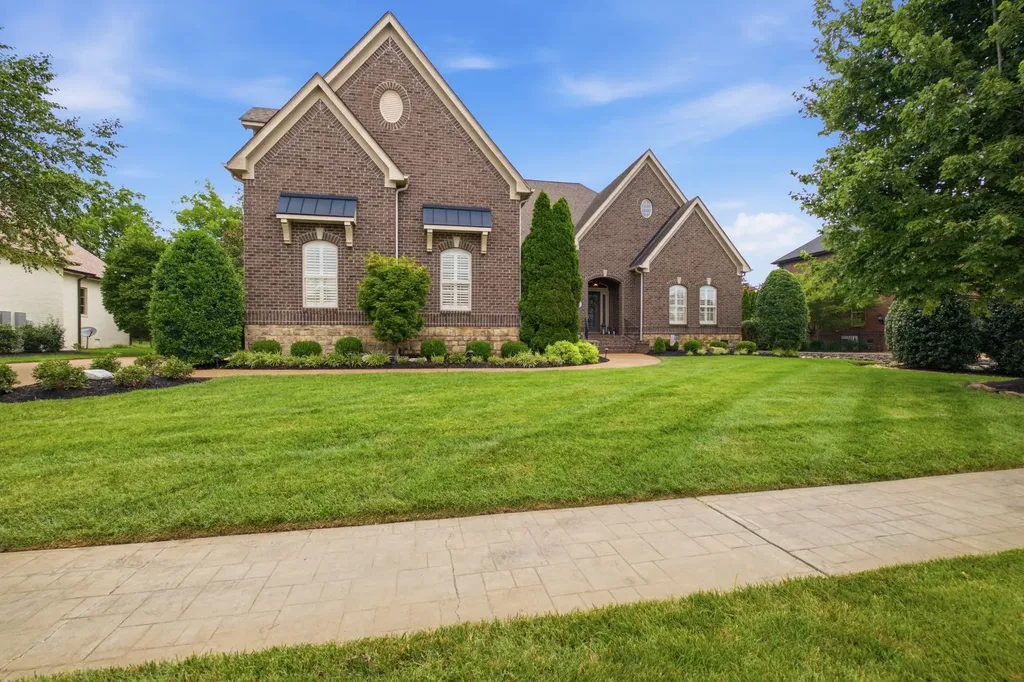 1203 Potter Lane Gallatin TN 37066