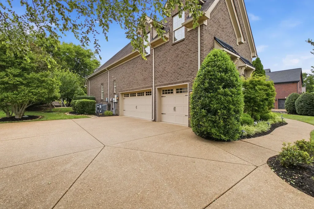 1203 Potter Lane Gallatin TN 37066
