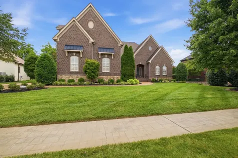 1203 Potter Lane Gallatin TN 37066