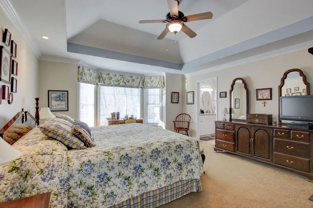 2559 Hedgerow Lane Clarksville TN 37043