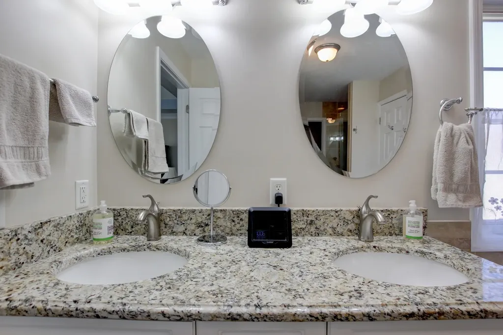 2559 Hedgerow Lane Clarksville TN 37043