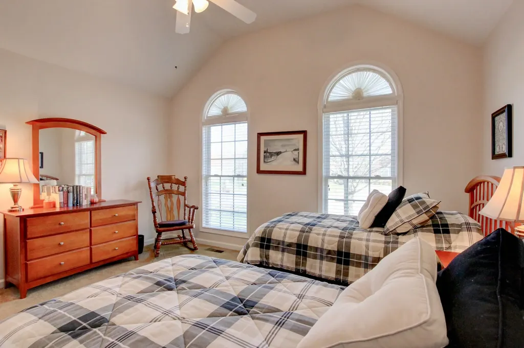 2559 Hedgerow Lane Clarksville TN 37043