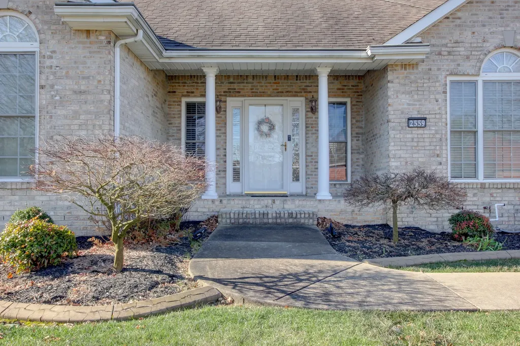 2559 Hedgerow Lane Clarksville TN 37043