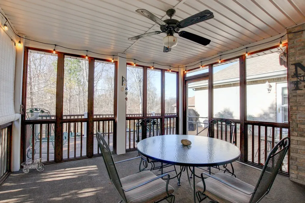 2559 Hedgerow Lane Clarksville TN 37043