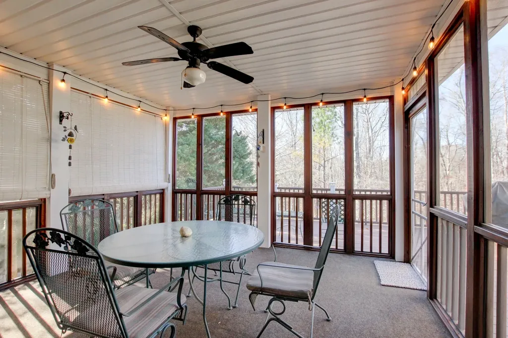 2559 Hedgerow Lane Clarksville TN 37043