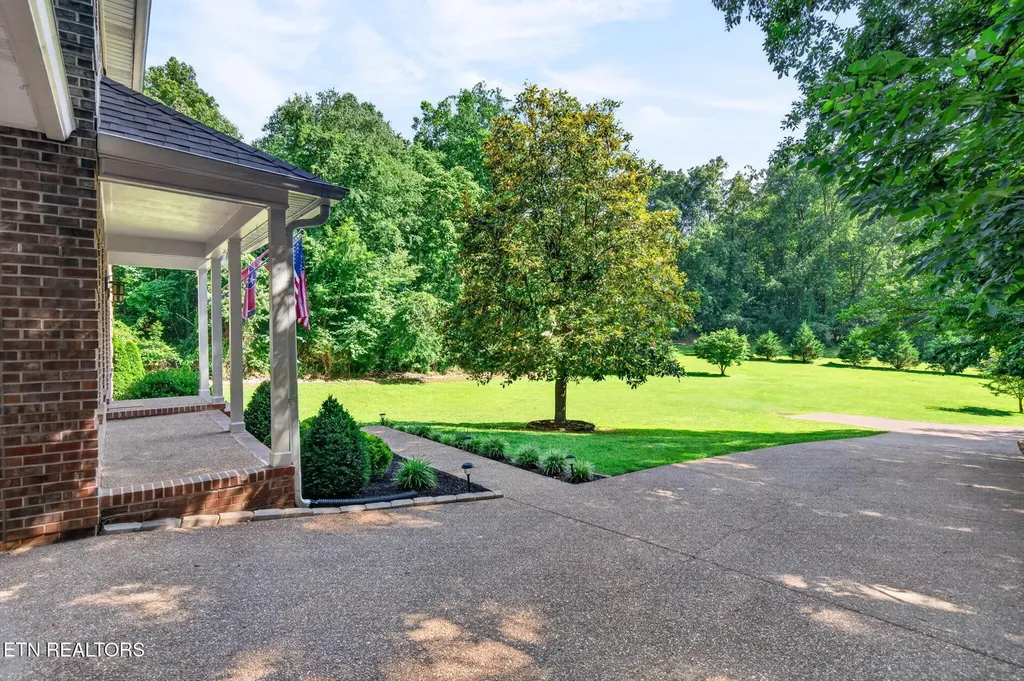 1515 Little John Lane Cookeville TN 38501