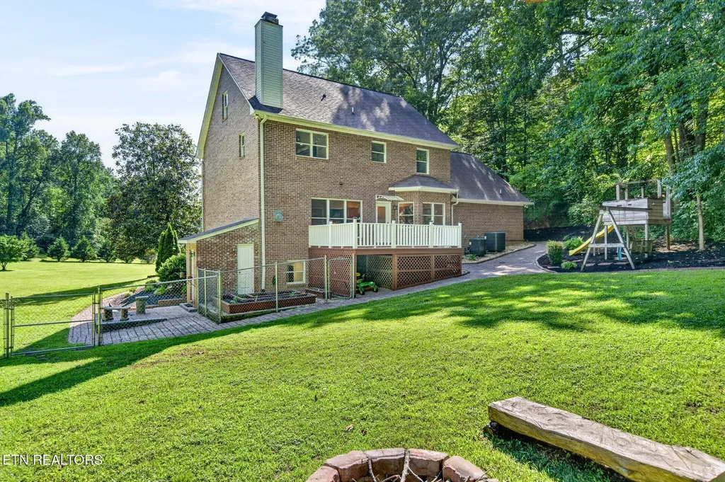 1515 Little John Lane Cookeville TN 38501