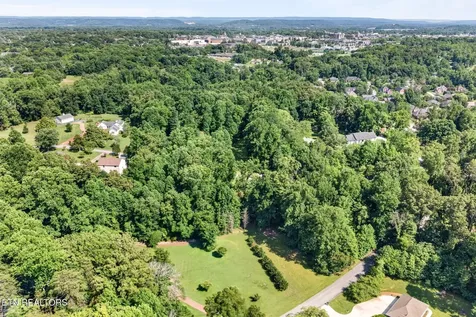 1515 Little John Lane Cookeville TN 38501
