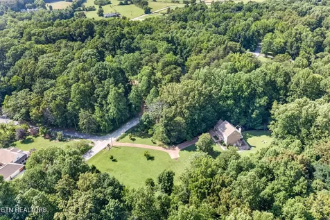 1515 Little John Lane Cookeville TN 38501