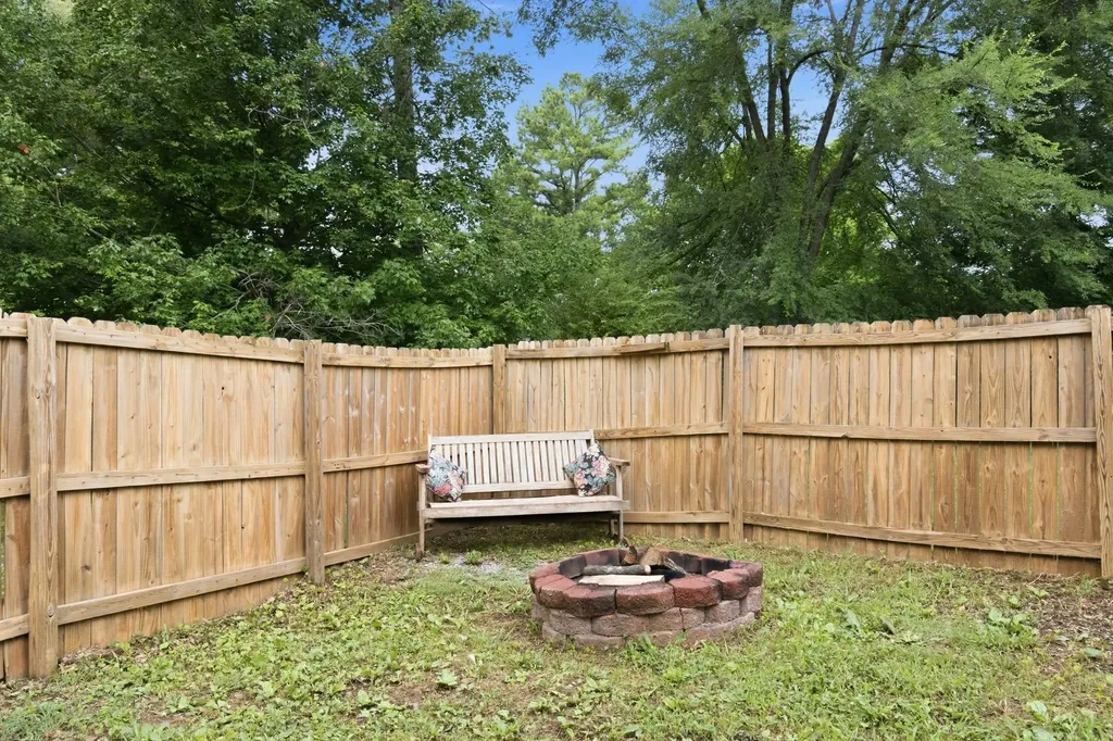 609 Eagle Court La Vergne TN 37086