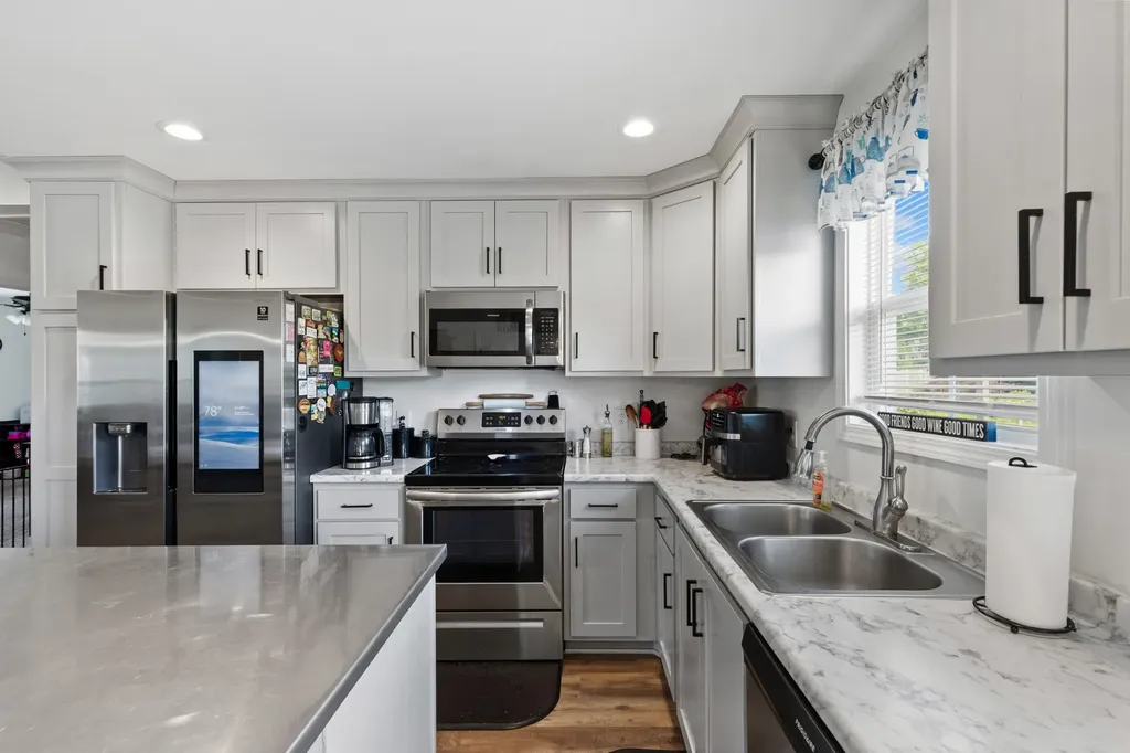 510 Calista Road White House TN 37188