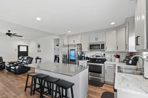 510 Calista Road White House TN 37188