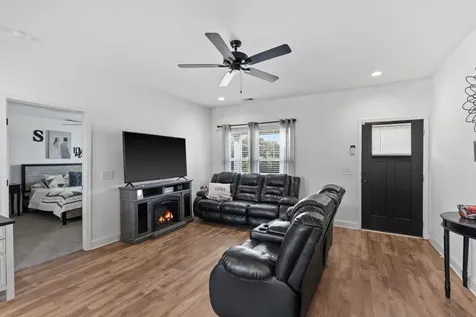 510 Calista Road White House TN 37188