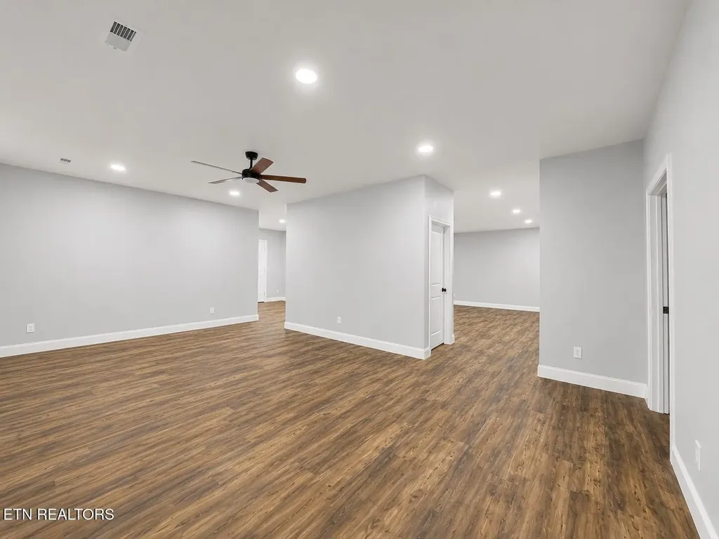 824 Poplar Springs Road Loudon TN 37774