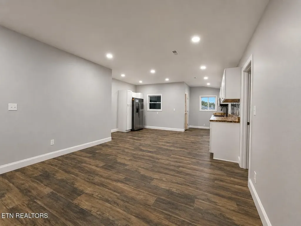 824 Poplar Springs Road Loudon TN 37774
