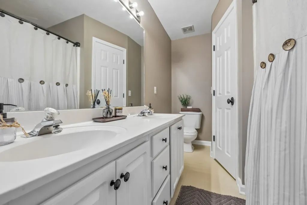 1066 Windtree Trace Mount Juliet TN 37122