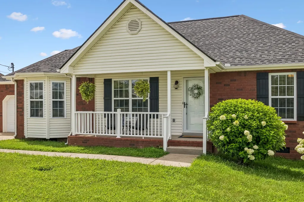 1066 Windtree Trace Mount Juliet TN 37122