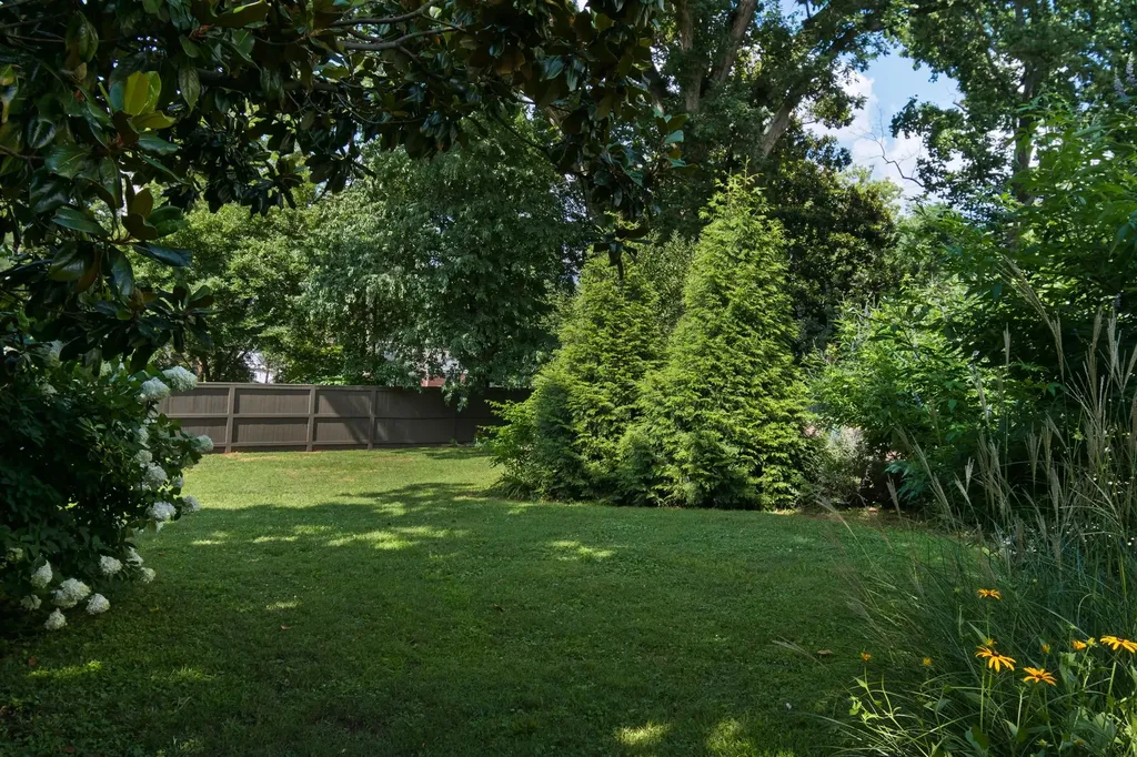 3106 Woodlawn Drive Nashville TN 37215