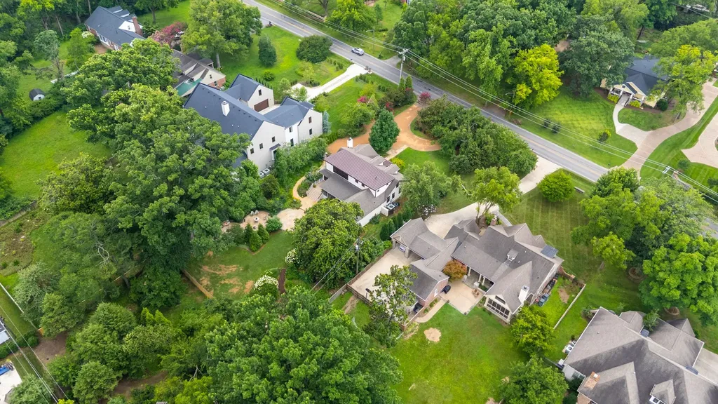 3106 Woodlawn Drive Nashville TN 37215