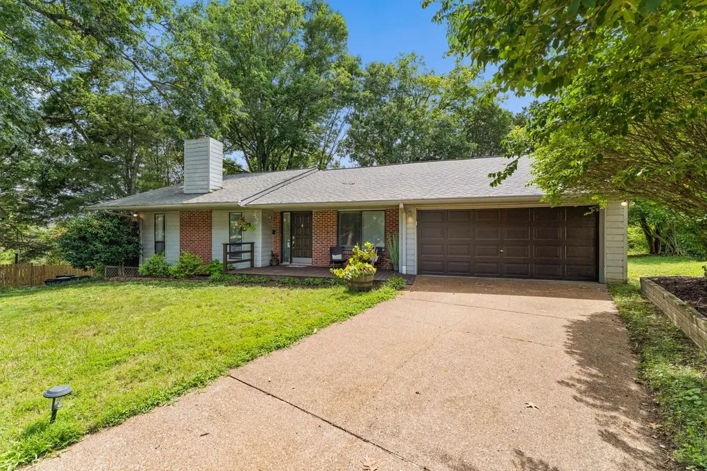 2601 Mesa Drive Nashville TN 37217