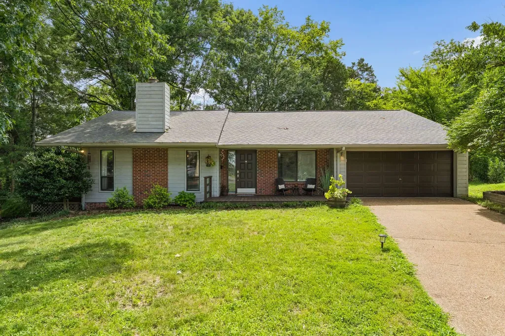 2601 Mesa Drive Nashville TN 37217