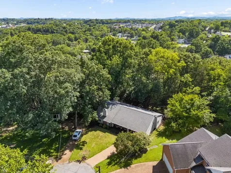 2601 Mesa Drive Nashville TN 37217