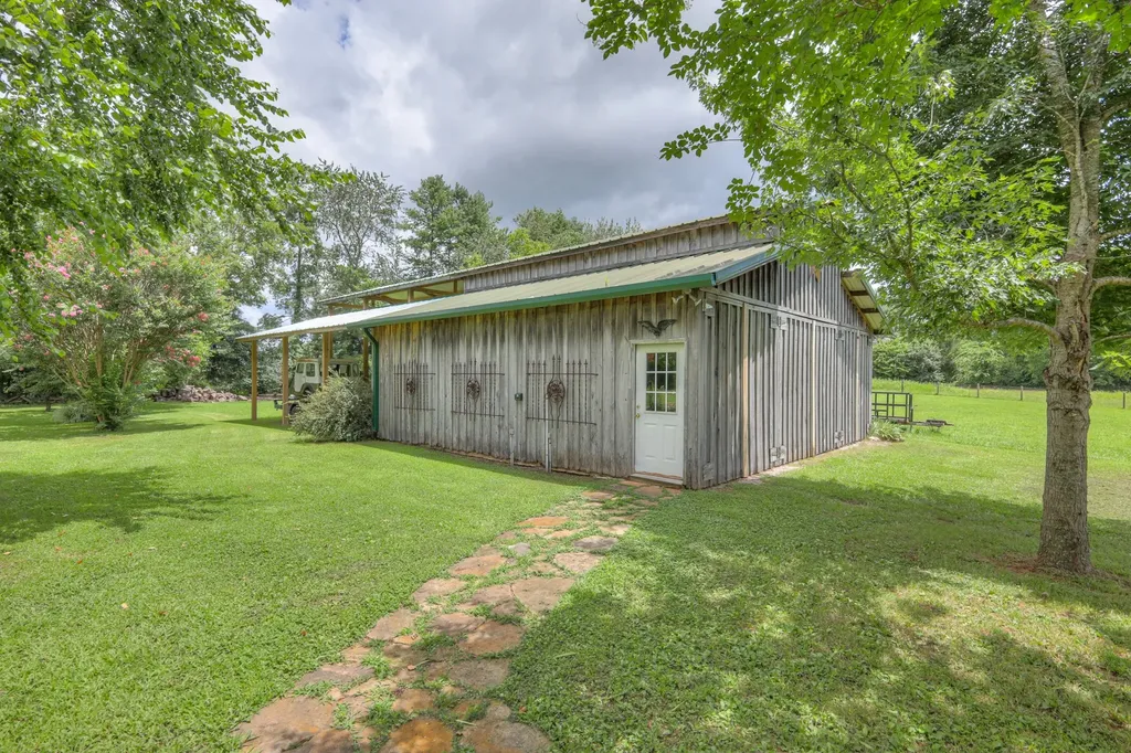 1110 Sequoya Trail Columbia TN 38401