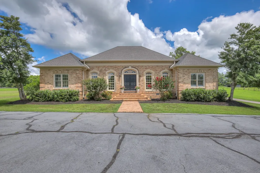 1110 Sequoya Trail Columbia TN 38401