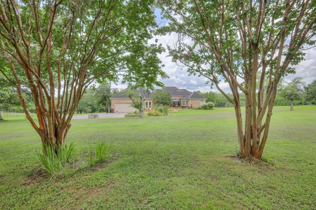 1110 Sequoya Trail Columbia TN 38401