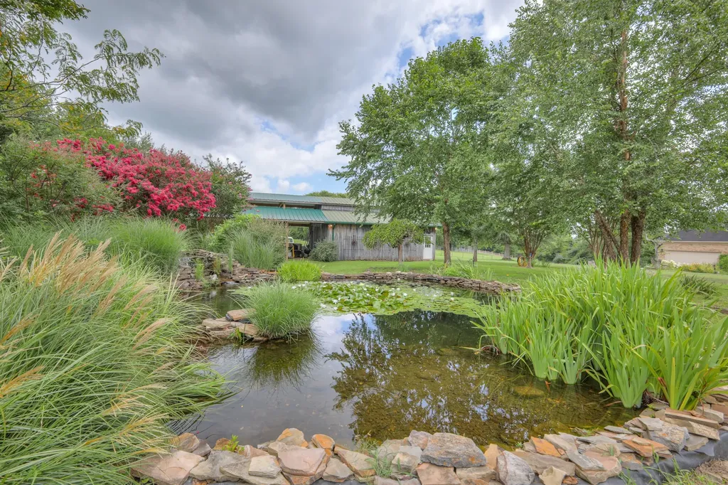 1110 Sequoya Trail Columbia TN 38401