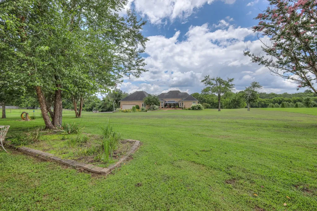 1110 Sequoya Trail Columbia TN 38401