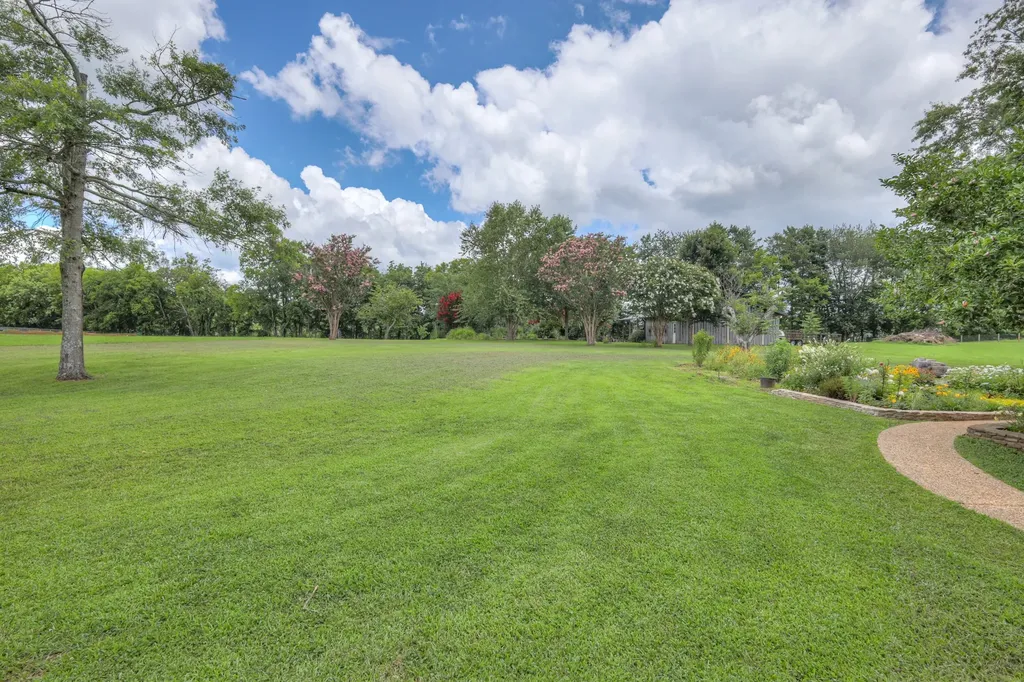 1110 Sequoya Trail Columbia TN 38401